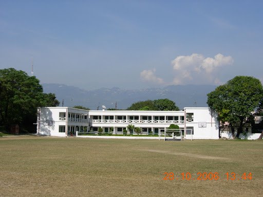 Col. Brown Cambridge School