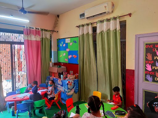 Tiny Walkers Pre School