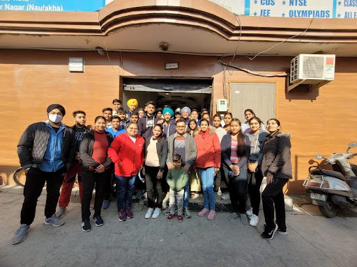 Step Solutions School & Coaching Institute