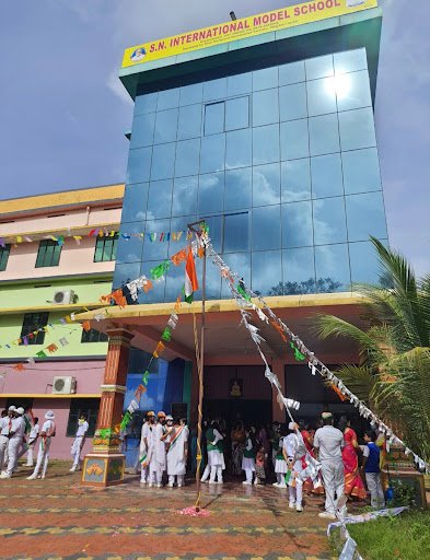 SN International.Model School