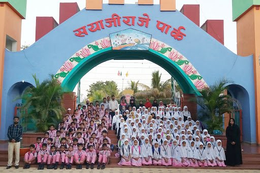 Boon English Primary And High School Boon English Primary And High School