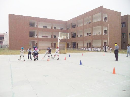 Aryans International School