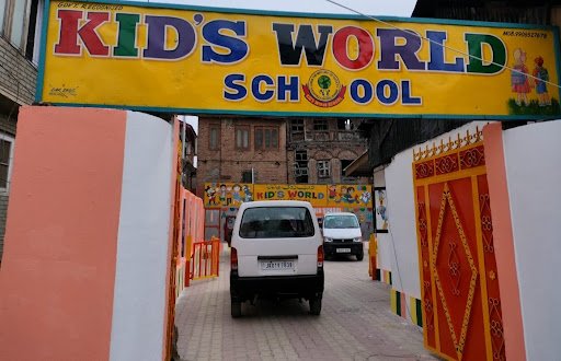 Kids World School