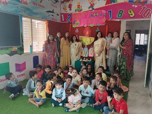 Little Orchids - Minsha Academy