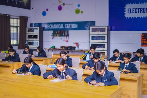 MM INTERNATIONAL SCHOOL JABALPUR MM INTERNATIONAL SCHOOL JABALPUR