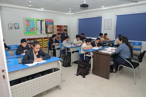 Narayana eTechno-School - Alpha International City