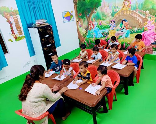 MONTESSORI INTERNATIONAL SCHOOL