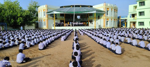 White House Public School, Haripar