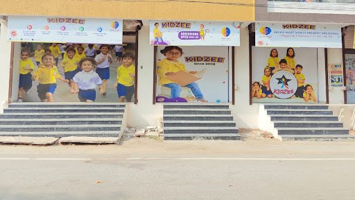 Kidzee Little Champs School