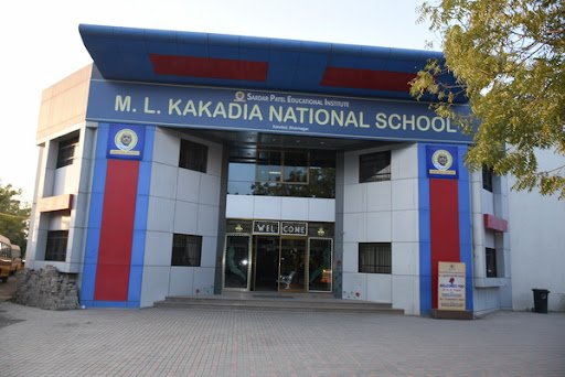 M.L.KAKADIA NATIONAL SCHOOL