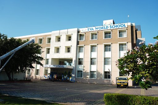 EVA World School