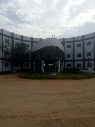 Universal Acadamy,Neravi,Karaikal