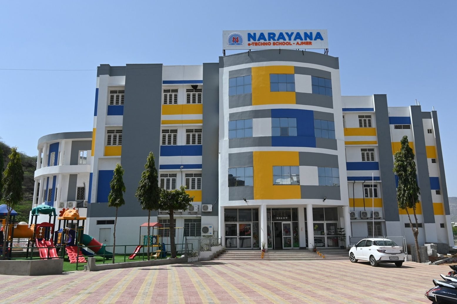 Narayana eTechno-School - Ajmer 7 narayana etechno school ajmer 1